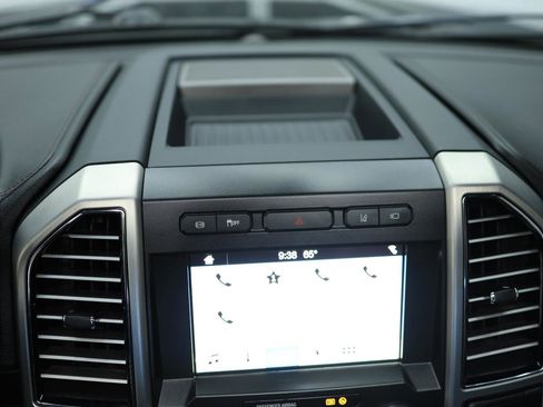 Used 2018 Ford F250 Platinum w/ Platinum Ultimate Package image 34