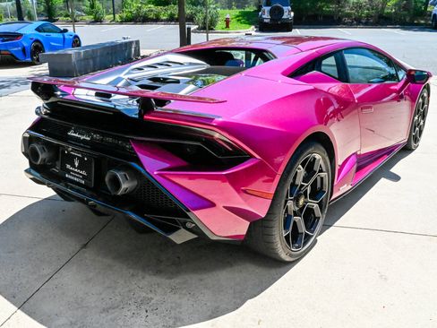 Used 2024 Lamborghini Huracan Tecnica RWD image 5