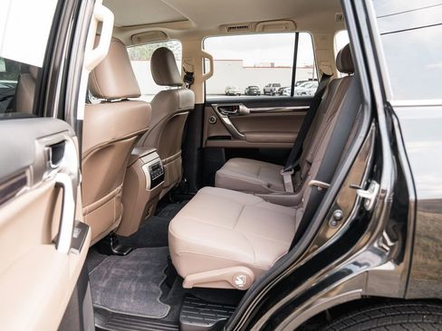 Used 2023 Lexus GX 460 Premium image 27