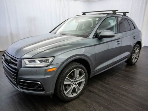 Used 2020 Audi Q5 2.0T Premium Plus w/ Premium Plus Package image 3