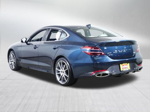 Used 2024 Genesis G70 2.5T AWD/4WD image 5