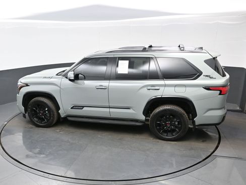 Used 2024 Toyota Sequoia Platinum image 36