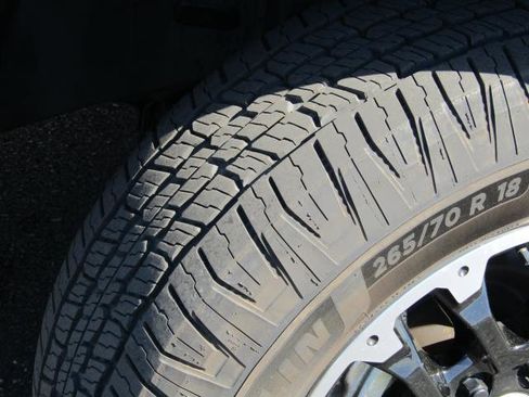 Used 2022 Toyota Tundra CrewMax w/ TRD Off-Road Pkg w/ TRD Off-Road Premium Package AWD/4WD image 6