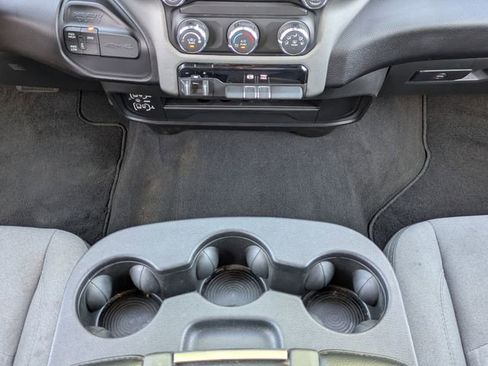 Used 2024 RAM 2500 Big Horn AWD/4WD image 20