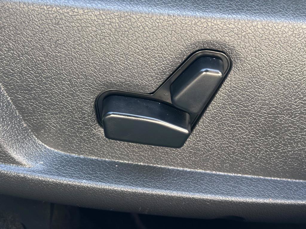 Used 2006 Chrysler 300 RWD image 14