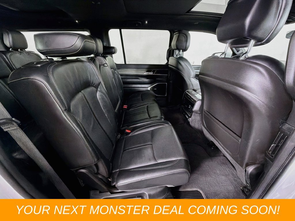Used 2022 Jeep Wagoneer Series II w/ Premium Group I AWD/4WD image 31