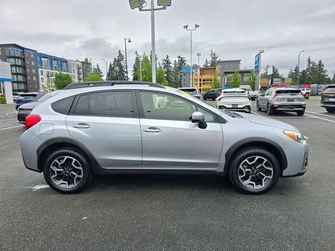 Used 2017 Subaru Crosstrek 2.0i Premium AWD/4WD image 7