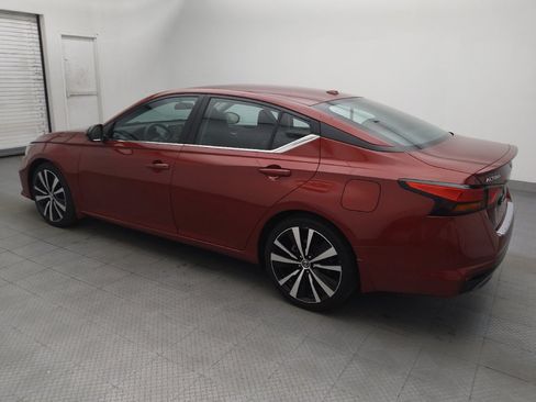 Used 2021 Nissan Altima 2.5 SR w/ SR Premium Package FWD image 3