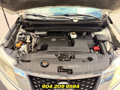 Used 2016 Nissan Pathfinder SV FWD image 38
