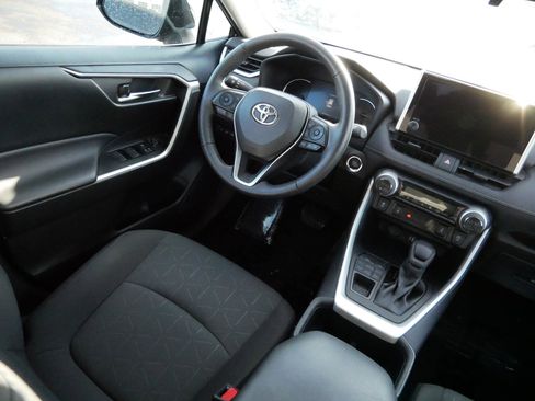 Certified 2023 Toyota RAV4 XLE image 9