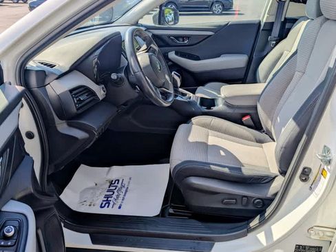 Used 2025 Subaru Outback Limited AWD/4WD image 9