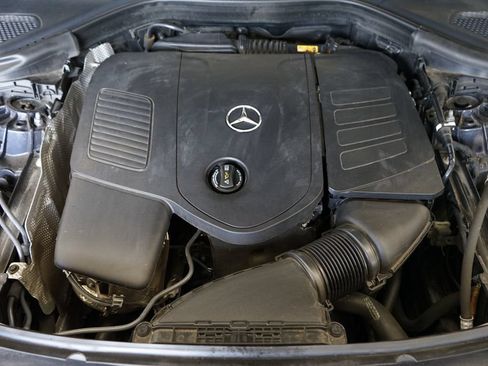 Used 2024 Mercedes-Benz GLC 300 4MATIC image 55