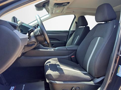 Used 2024 Hyundai Sonata SEL w/ Convenience Package FWD image 11