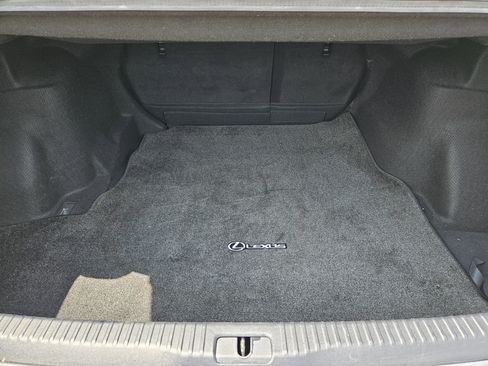 Used 2018 Lexus IS 300 w/ Comfort Package RWD image 31