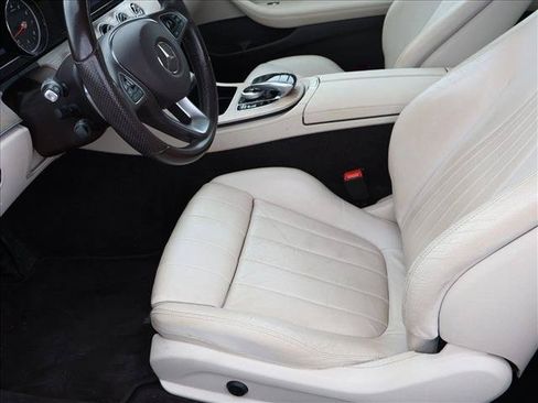 Used 2018 Mercedes-Benz E 400 4MATIC Coupe image 4