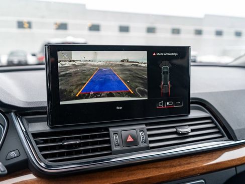 Used 2023 Audi Q5 2.0T Premium w/ Convenience Package image 32