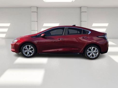 Used 2018 Chevrolet Volt Premier w/ Driver Confidence Package image 2