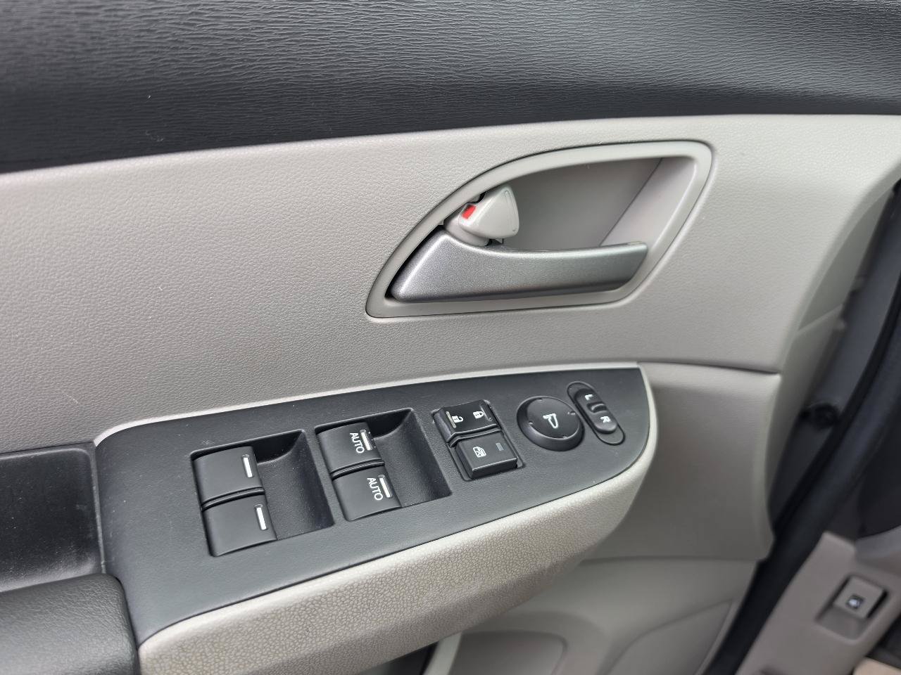 Used 2013 Honda Odyssey EX-L image 15