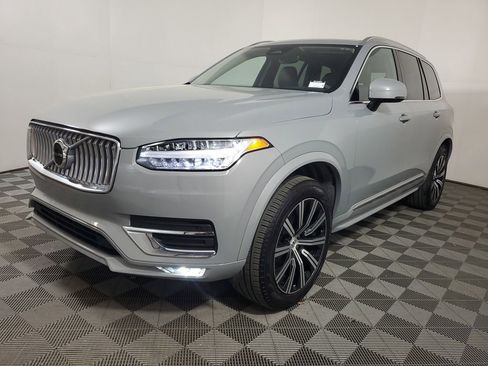 Certified 2025 Volvo XC90 B5 Core AWD/4WD image 4