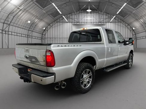 Used 2016 Ford F250 Platinum w/ FX4 Off-Road Package AWD/4WD image 6