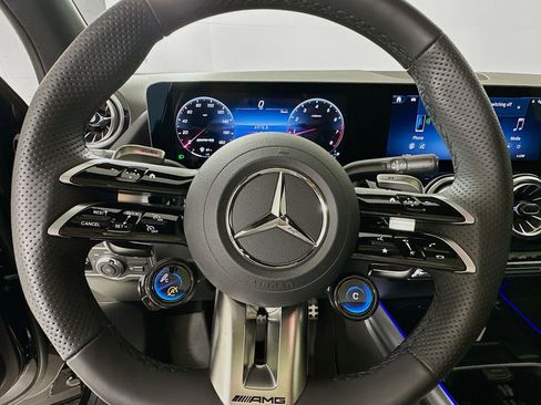 Used 2026 Mercedes-Benz GLA 35 AMG 4MATIC image 12