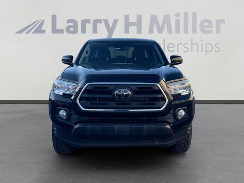 Used 2019 Toyota Tacoma SR5 RWD image 8