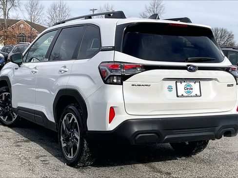 Certified 2025 Subaru Forester Premium image 11