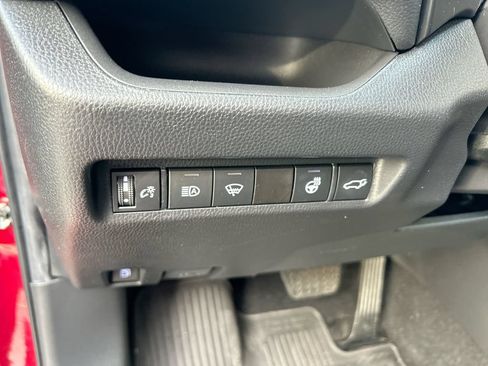 Used 2022 Toyota RAV4 XLE w/ Convenience Package AWD/4WD image 14