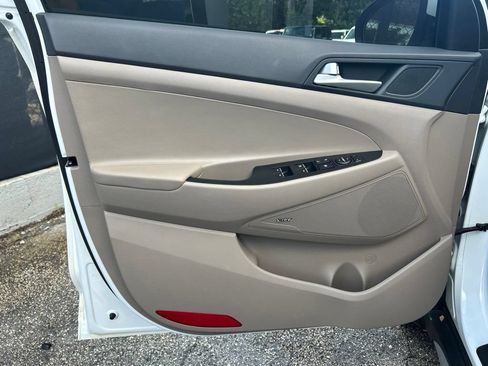 Used 2021 Hyundai Tucson Limited FWD image 33