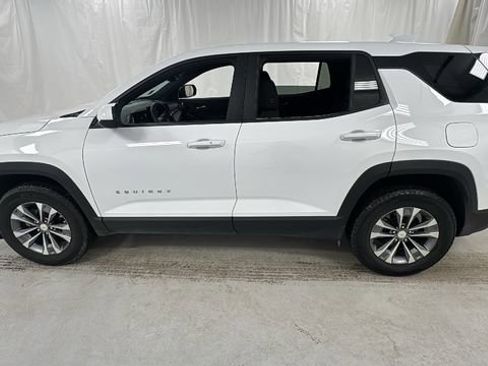 Used 2025 Chevrolet Equinox LT image 6