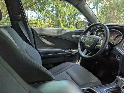 Used 2018 Dodge Charger SXT Plus RWD image 13