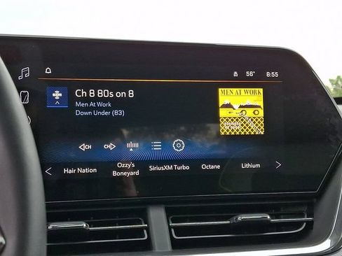 Used 2024 Chevrolet Trax ACTIV w/ Sunroof Package FWD image 3