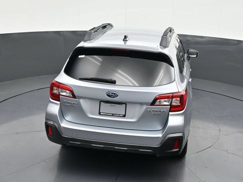 Used 2019 Subaru Outback 3.6R Limited AWD/4WD image 23