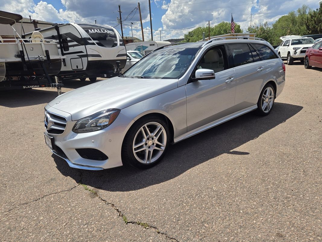 Used 2014 Mercedes-Benz E 350 4MATIC Wagon image 4