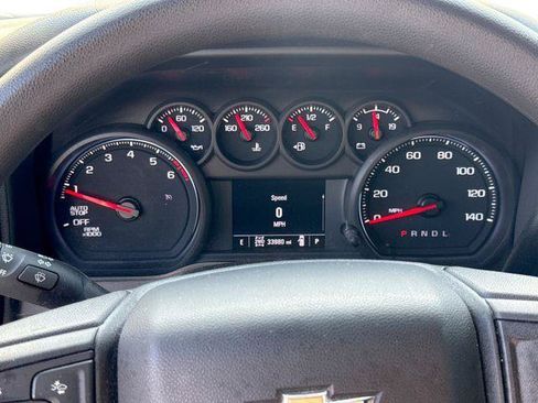 Used 2023 Chevrolet Silverado 1500 Custom AWD/4WD image 10