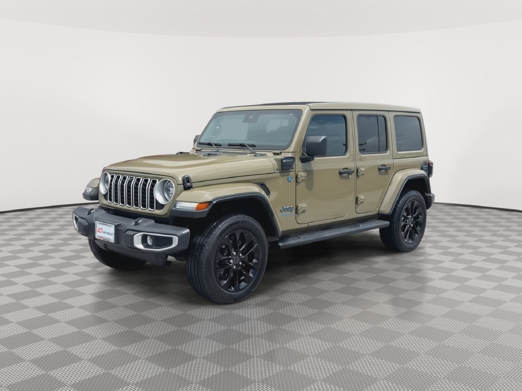 Used 2025 Jeep Wrangler Unlimited Sahara w/ Safety Group AWD/4WD image 5