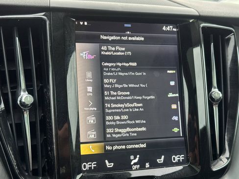 Used 2019 Volvo XC60 T5 Momentum w/ Protection Package Premier image 18