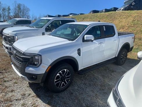 New 2025 Ford Ranger Lariat w/ FX4 Off-Road Package image 16