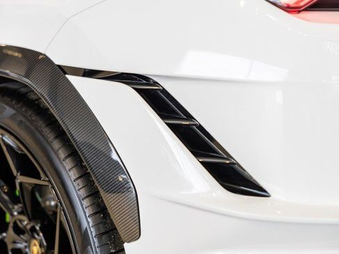 Used 2024 Lamborghini Urus Performante image 43