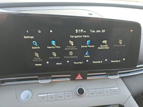 New 2026 Hyundai Elantra Limited image 23