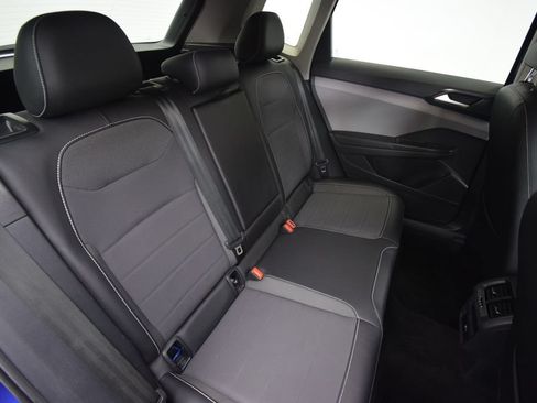 Used 2022 Volkswagen Taos SE FWD image 20