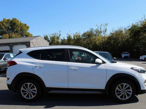 Used 2017 Hyundai Tucson SE image 4