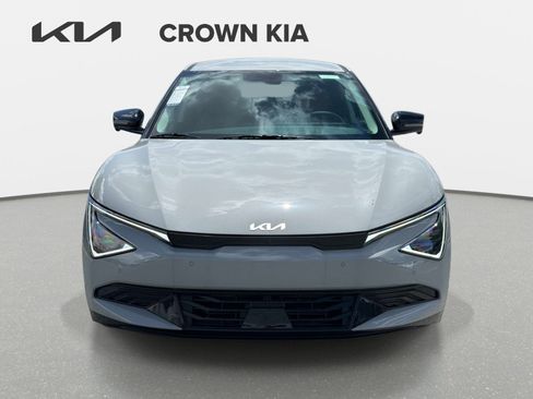 New 2026 Kia EV6 Wind RWD image 2