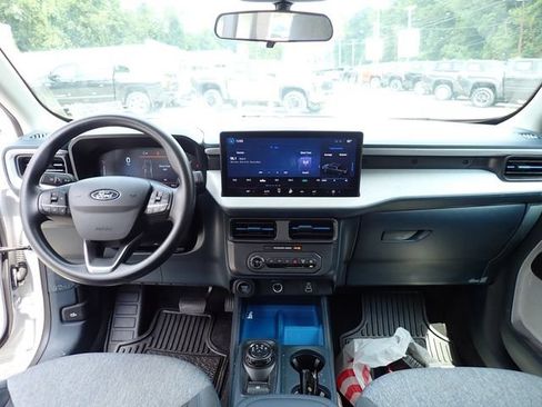Used 2025 Ford Maverick XLT w/ Equipment Group 302A AWD/4WD image 12