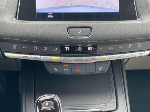 Used 2023 Cadillac XT4 Luxury image 38