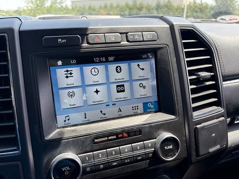 Used 2018 Ford Expedition Limited w/ Equipment Group 302A RWD image 23