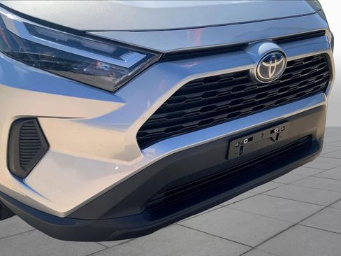 Used 2022 Toyota RAV4 XLE w/ Convenience Package AWD/4WD image 28