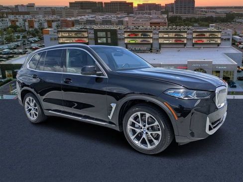 Used 2025 BMW X5 xDrive40i AWD/4WD image 1