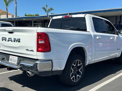Used 2025 RAM 1500 Laramie AWD/4WD image 5