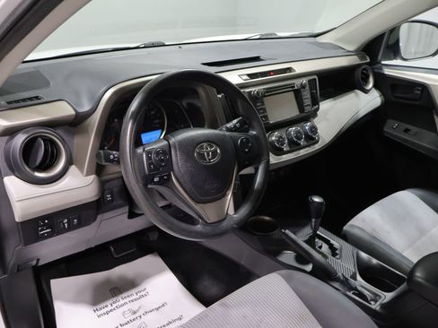 Used 2014 Toyota RAV4 LE AWD/4WD image 15